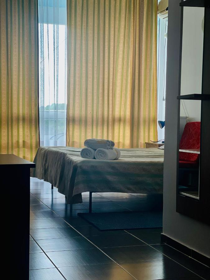 Hotel Topaz Jupiter Extérieur photo